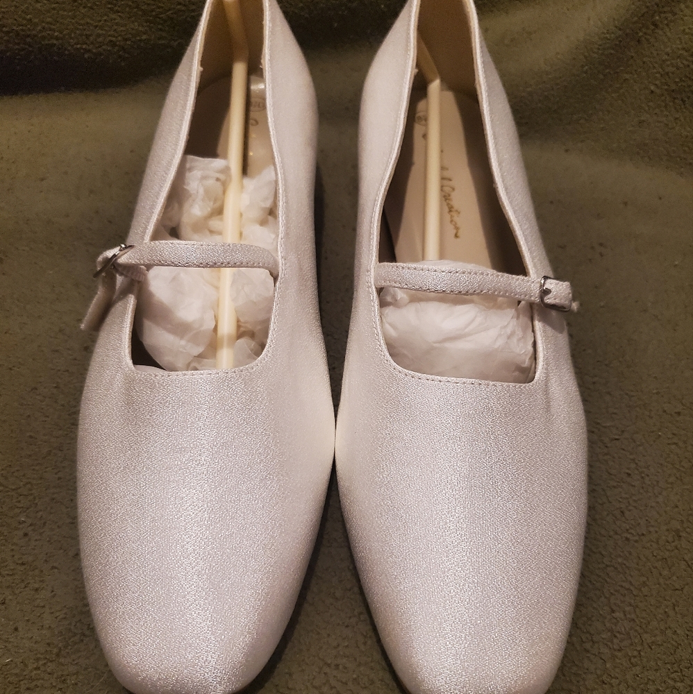 White Shoes Sz 8.5